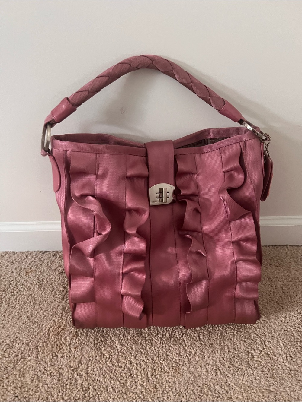 HARVEYS Seatbelt Bag - Ruffled Shoulder Bag in Dusty Rose with Braided Handle